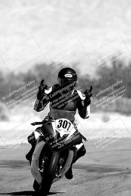 media/Mar-12-2022-SoCal Trackdays (Sat) [[152081554b]]/Track Exit (For Lunch)/